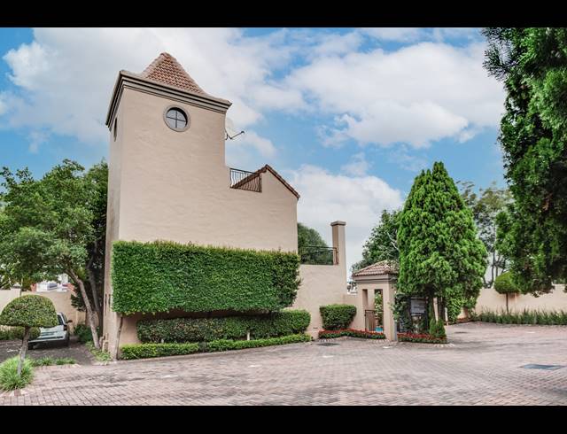 2 BEDROOM APARTMENT FOR SALE IN LONEHILL